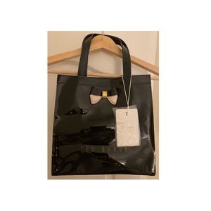 🎀 NWT! TED BAKER Black Patent Bow Tie Bag 🎀